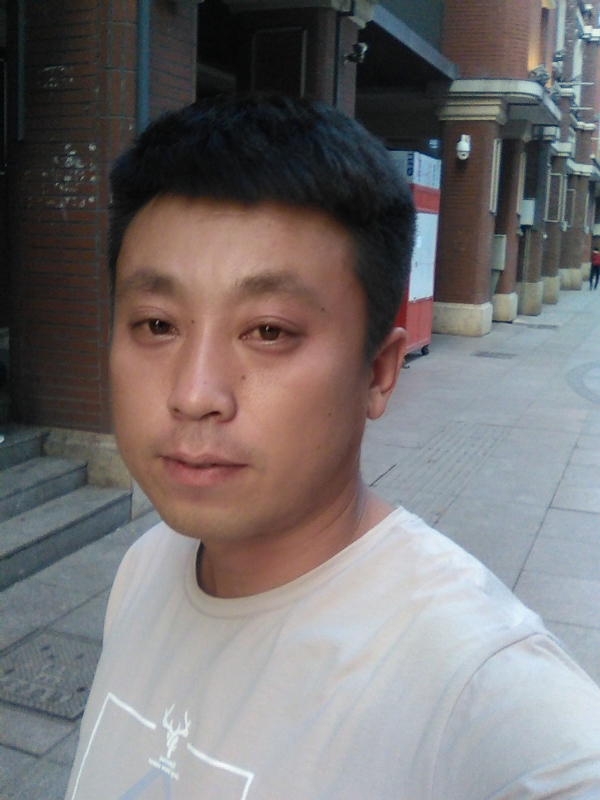 冰冷的心的第一张照片--南安交友网