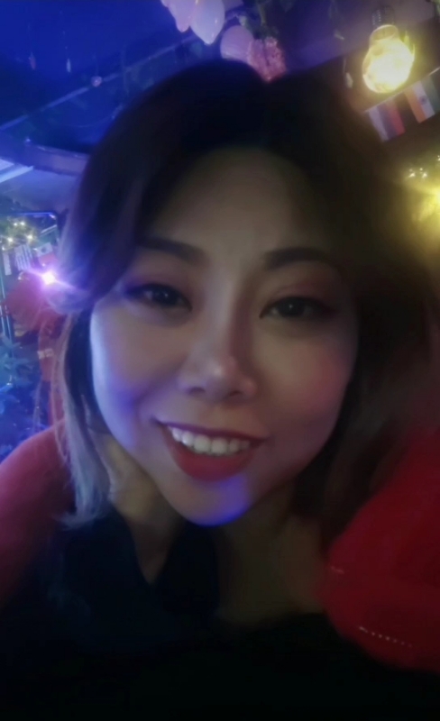 收快递的费仙女的第一张照片--南安交友网