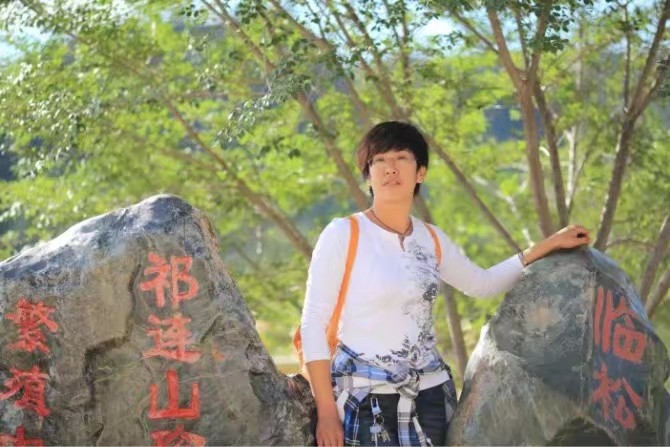 弱水河边青春草的第一张照片--南安交友网