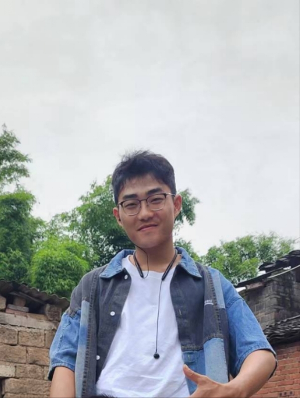 越努力越幸运的第一张照片--南安交友网