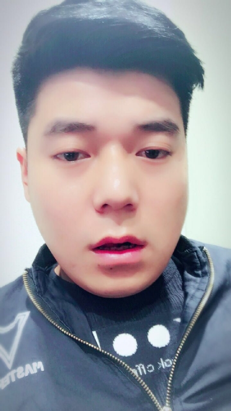 风向决定发型的第一张照片--南安交友网